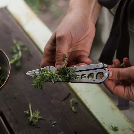 Herb Harvesting Snip with Built-in Herb Stripper