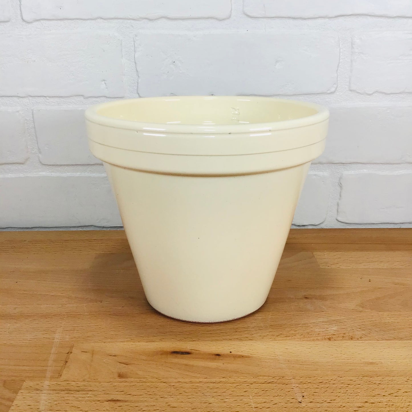 Ceramo Glazed Standard Pot - Butter Yellow